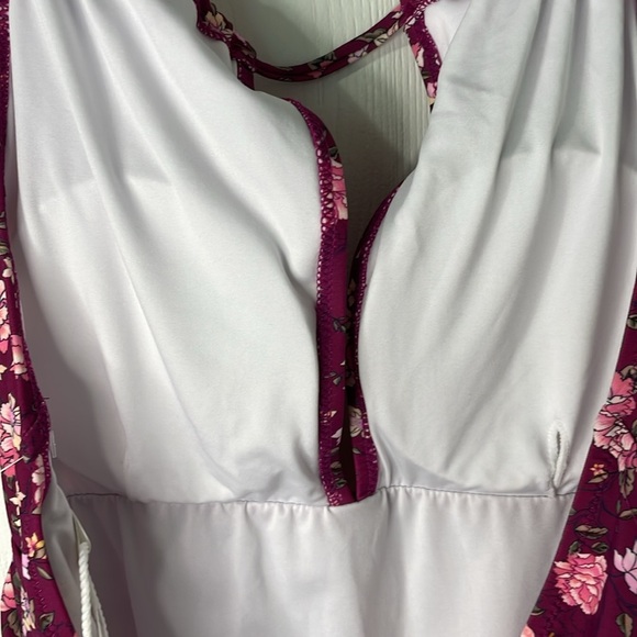 Cupshe NWT Floral One-piece Swimsuit - Burgundy and Pink Size Large - Picture 11 of 12